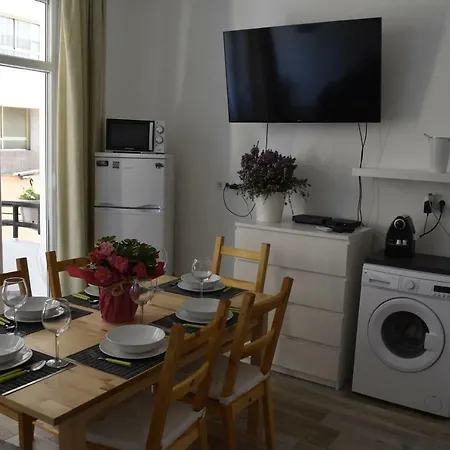 Apartment Lovely Near The Port Of